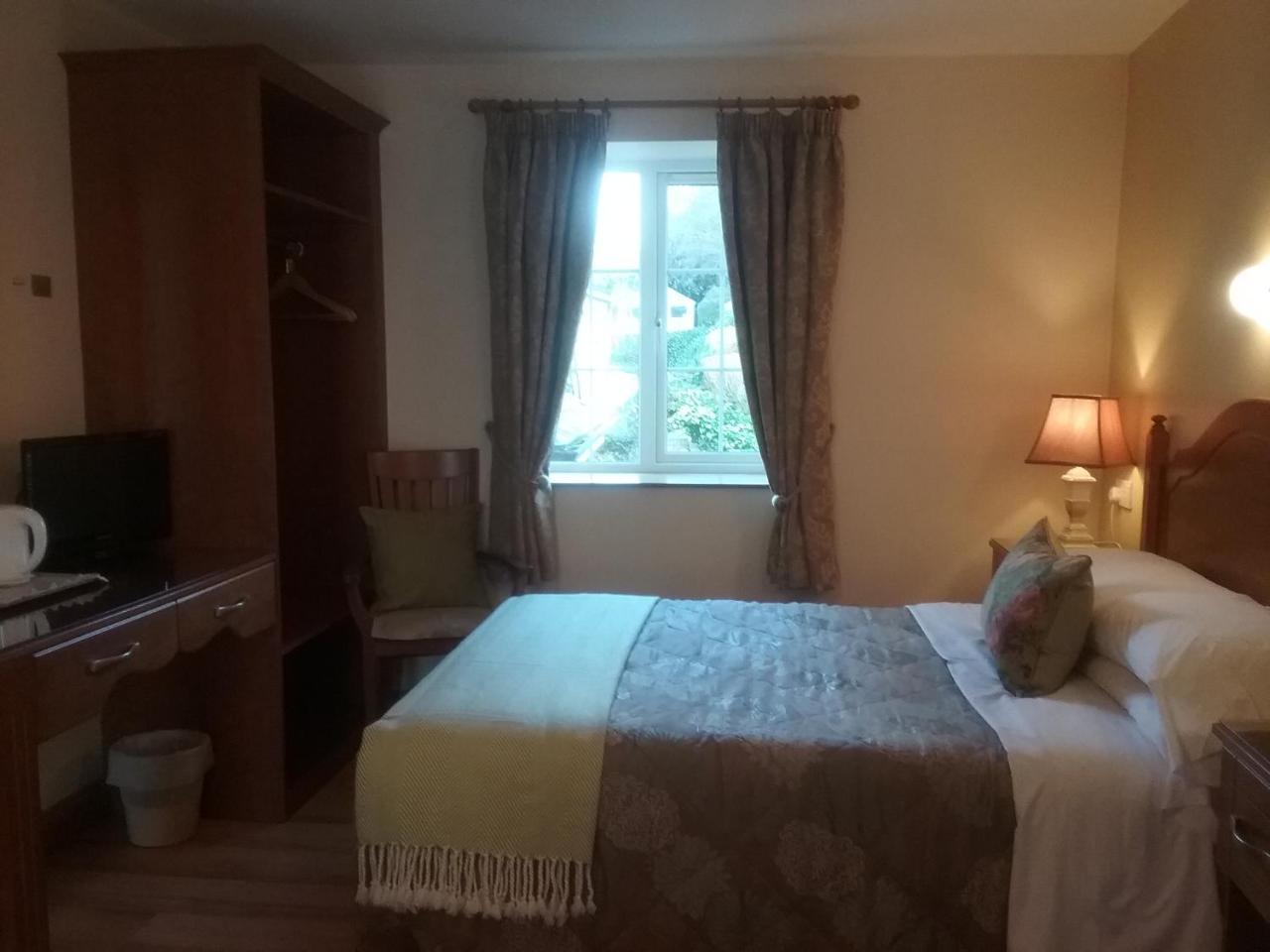 Ashleigh House Bed & Breakfast Монахан Экстерьер фото